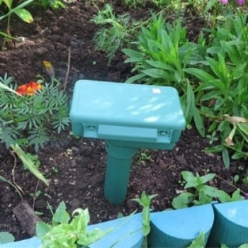 отпугиватель кротов и змей